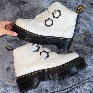 Dr. Martens Devon Flower White Leather Boots, Womens 9